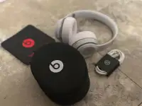 Beats Solo 3 wireless headphones 