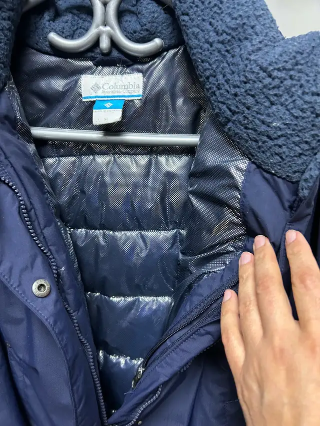 Columbia Women’s Jacket XL in Women's - Tops & Outerwear in Ottawa - Image 9