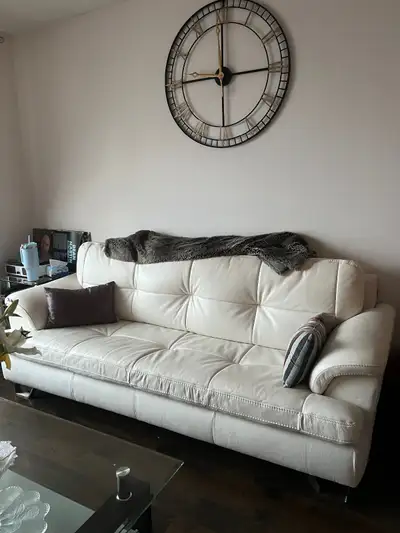 CLASSIC LEATHER COUCH SET, View more