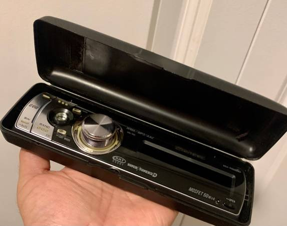 Pioneer DEH-P6800MP Faceplate in Audio & GPS in Burnaby/New Westminster