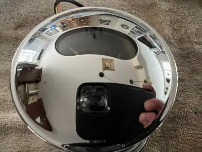 Came off my 2008 Road King Classic I installed flush mount caps In great working order No scratches...