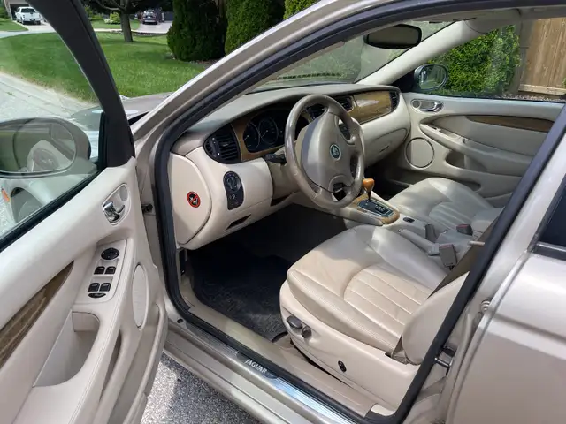 Jaguar X-Type513987934274856965