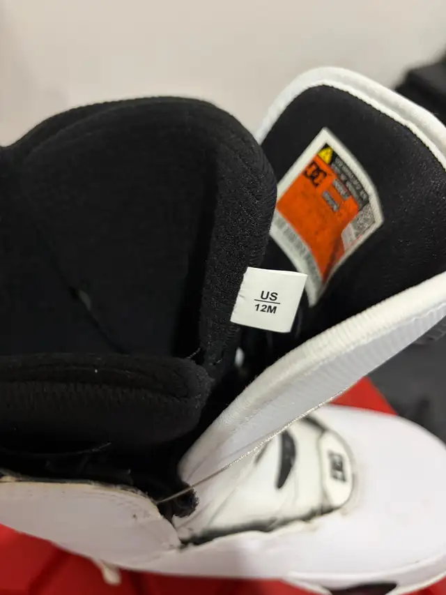 Men’s step on snowboard boots, size 12M.  in Snowboard in Edmonton - Image 6