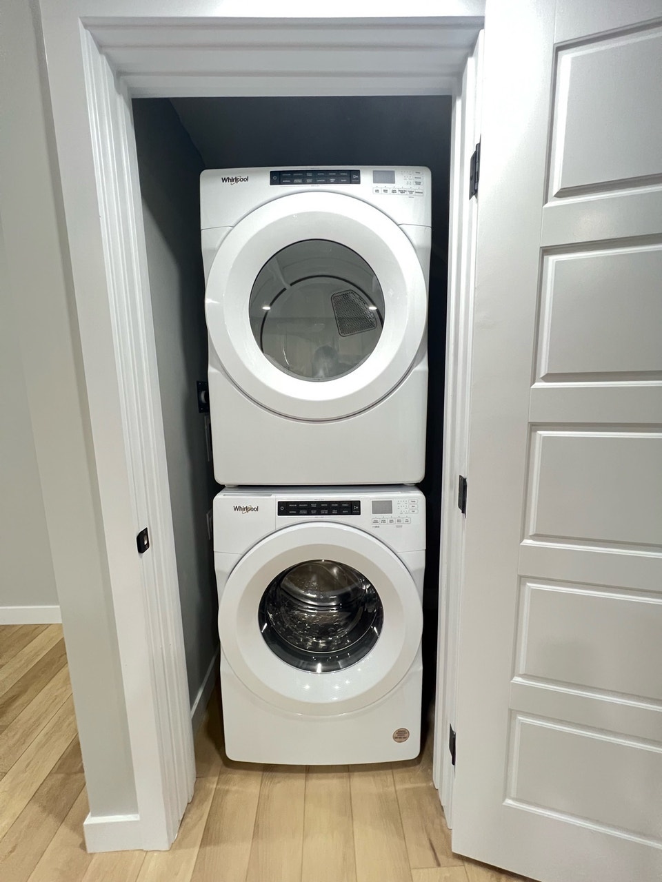 2 Bedroom 1 Bathroom 4