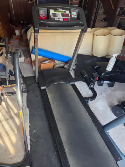 Selling our premium Bodyguard Fitness treadmill—built for stability and long-term durability. This i...