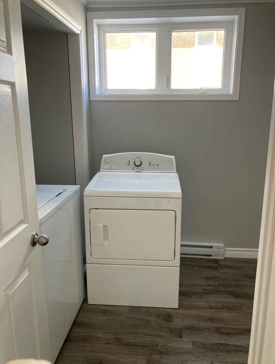 2-Bedroom Basement Apartment – $1,600 Heat & Light Included 4
