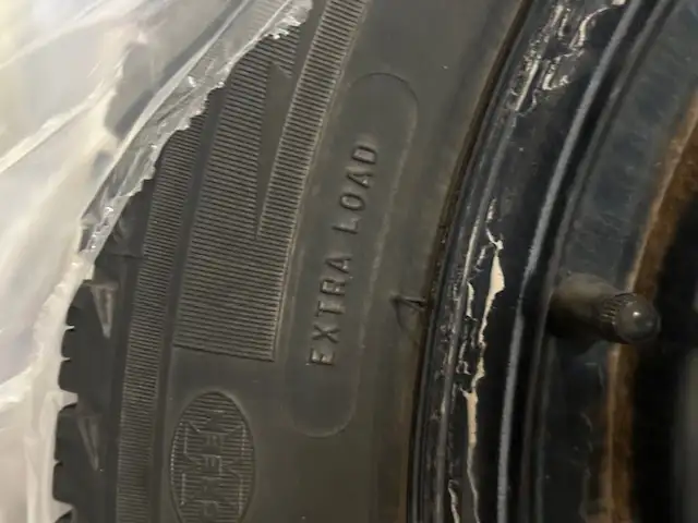 225/50R17 Winter tires in Tires & Rims in Oakville / Halton Region - Image 4