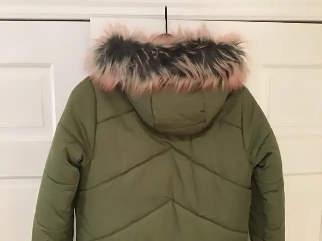 New Europe Kids Girls Winter Long Winter Jacket 10-12 years  in Kids & Youth in Mississauga / Peel Region - Image 9