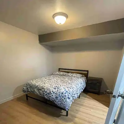 Short term room rental 350 week
