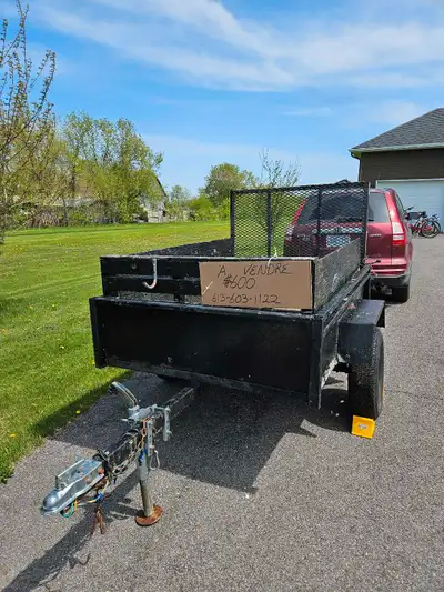 Great utility trailer. Needs Wheels an lights.