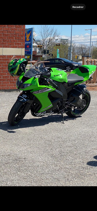 Kawasaki ninja zx10 
