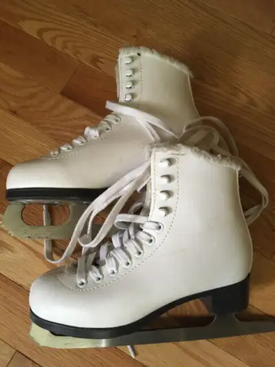 Cameo Jackson CS1120 Girls Figure Skates Size US 8, View more