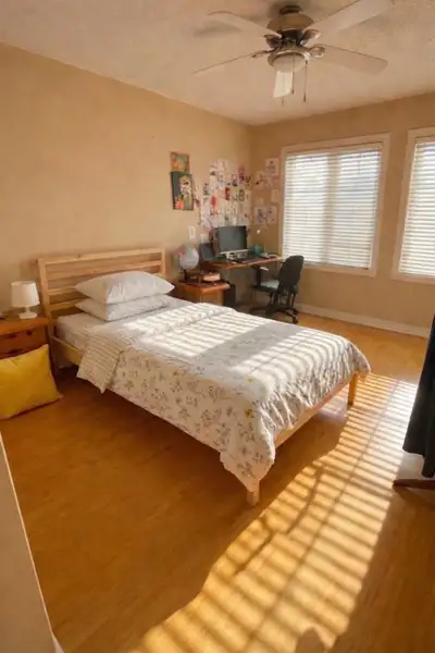 PRIVATE FURNISHED ROOM WITH ENSUITE – $1,100 (FEMALE ONLY) Bright, clean, and quiet second-floor roo...