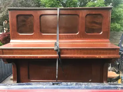 FREE PIANO 1932 UPRIGHT WITH ROUNDED WOOD PANEL FREE DELIVERY, View more