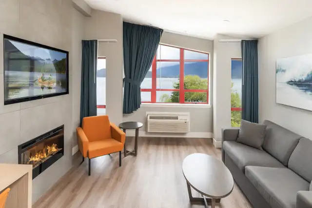 Extended Stay Hotel | Harrison Hot Springs, BC in British Columbia in Canada - Image 2