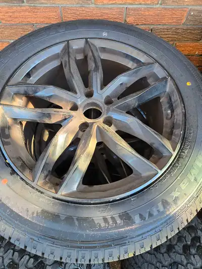 Selling a set BRAND NEW TIRE, size 235/60R18. FRONT 255 55 18 REAR and ready for the road. Good for...