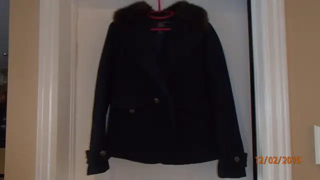 Wool Blend Coat/Manteau de Laine intégré in Women's - Tops & Outerwear in City of Montréal - Image 2