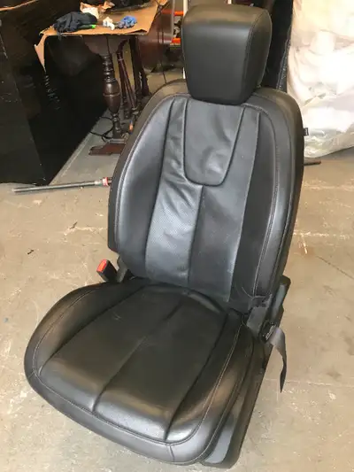 Car seat kijiji best sale