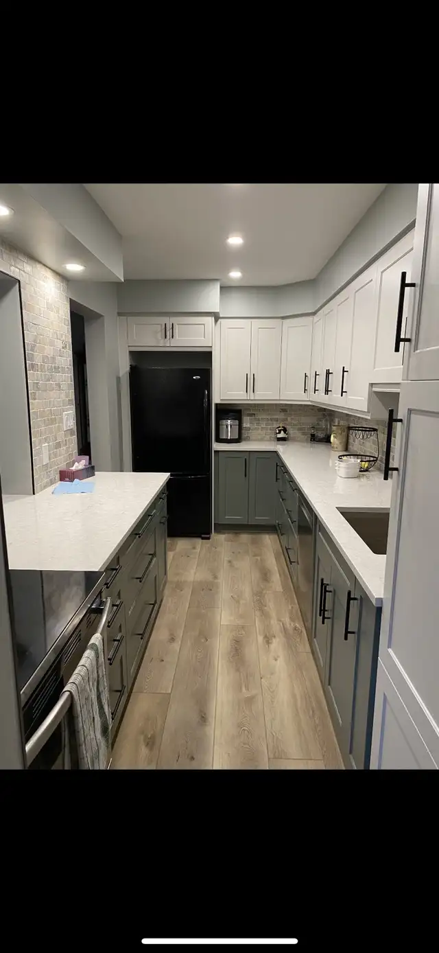 Handyman/Carpenter Available For Hire64985459289985121