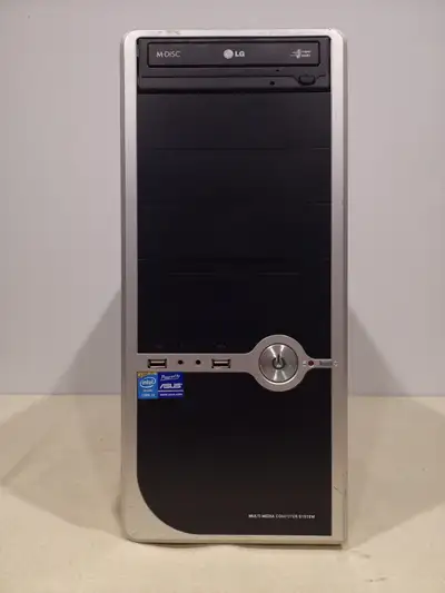 i3-4130 Dual-Core 3.4GHz CPU ASUS H81M-C Motherboard 8GB DDR3 RAM WD 500GB HDD Video output ports: D...