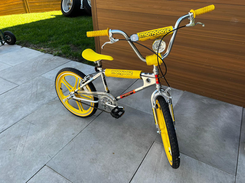 Stranger Things Mongoose BMX “Max’s bike” BMX Barrie Kijiji