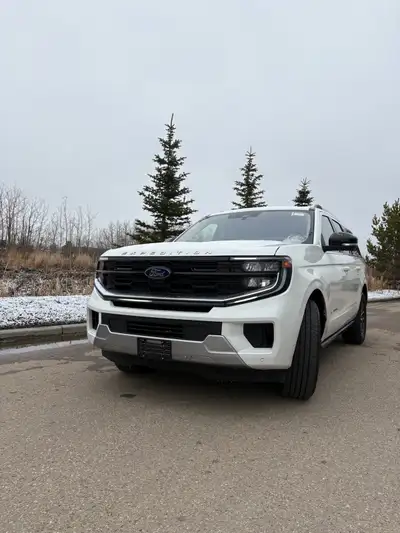 2025 Ford Expedition Max Platinum – ULTRA LOW KM | MAX LUXURY | FAMILY READY Step into top-tier luxu...