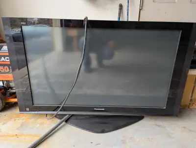 This is a used Panasonic Plasma TV, offering a great viewing experience with deep blacks and vibrant...