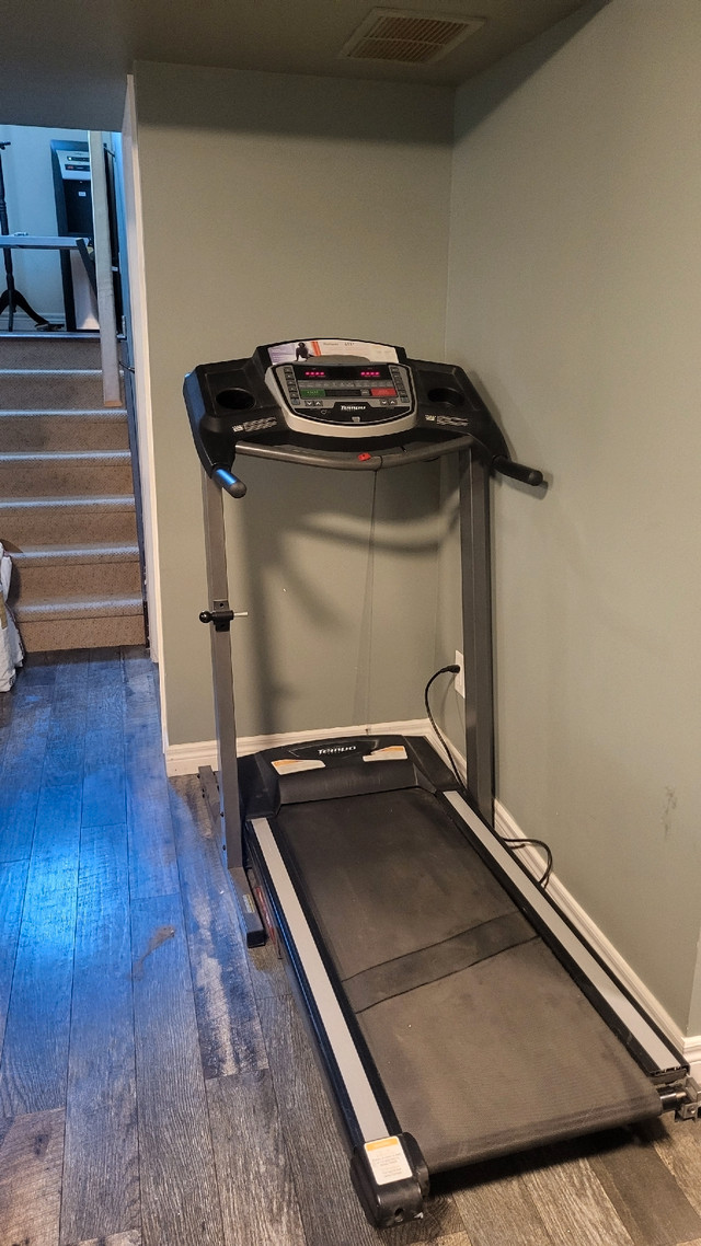 Tempo 611T Treadmill | Exercise Equipment | Brantford | Kijiji