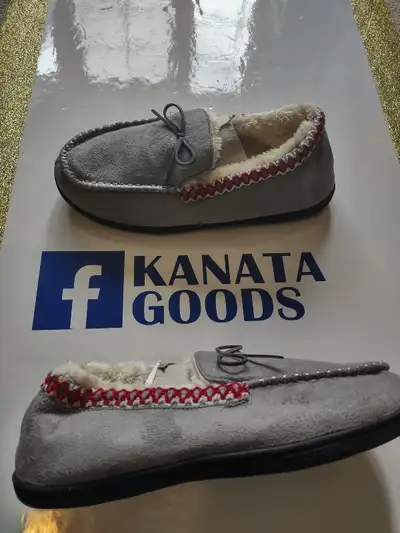 Women's slippers size 10, Kanata, ottawa , View more