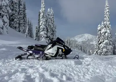 2022 Polaris Pro-RMK 850 Matryx 155 Slash. Runs and rides perfect. Walker Evan suspension, Electric...