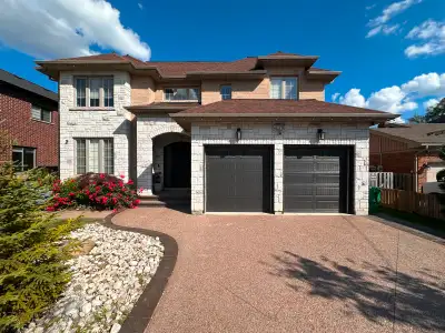 Immaculately Built Suite in Streetsville – Walk to GO Train