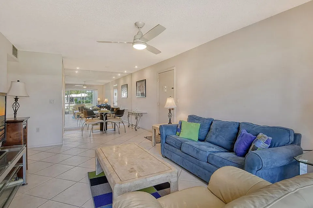 Sarasota 2b now for the 25-26 season in Florida in Canada - Image 8