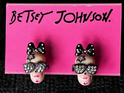 halloween#skulls#boucles d'oreilles/tete de mort/earings/skulls, View more