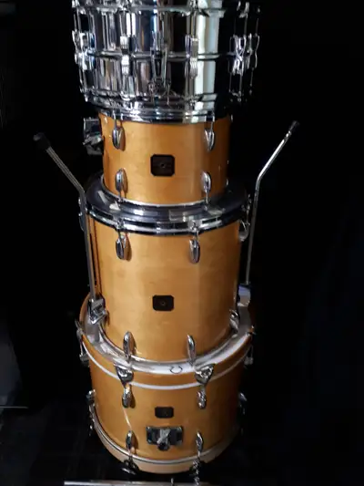 GRETSCH USA CUSTOM 3 PIECE + 1 LUDWIG SNARE $2,000 Firm, View more