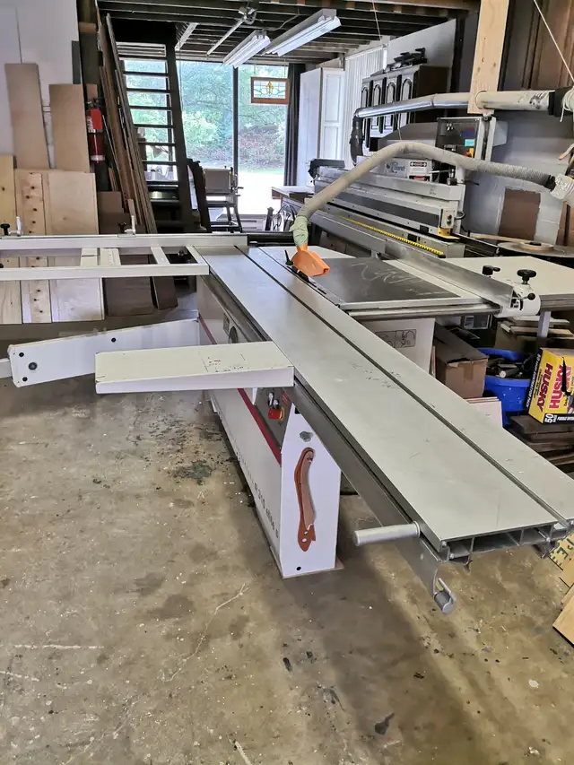 Minimax Sliding Table Saw