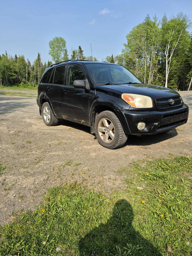 Toyota RAV4 dans Autos et camions  à Sherbrooke - Image 2