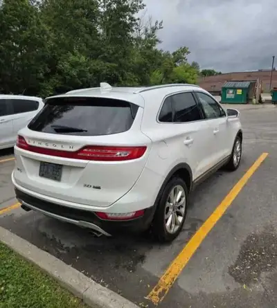 2015 Lincoln MKC Awd V4 2.0L Eco 225km Best car for students or delivery Drive daily no issue Come w...