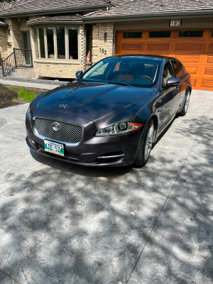2011 Jaguar XJR