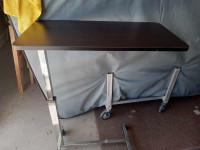 HOSPITAL HIGH TABLE BED ON WHEELS