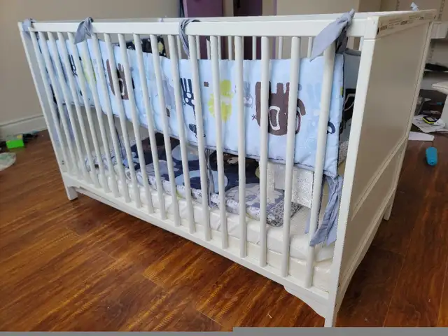 IKEA SOLGUL Crib with mattresses, blank and side cushion. in Cribs in Mississauga / Peel Region - Image 7