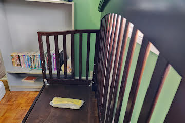 SOLID WOOD!!! Shermag Tuscany 4-in-1 Baby Crib in Playpens, Swings & Saucers in City of Toronto - Image 3