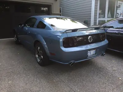 Mustang GT 4.6 L 5 Speed Manual Years 2005 New brakes 134,000 KM Fully Loaded Black Leathers Macanic...