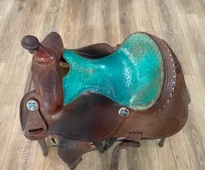 Barrel saddle 41.5 inch seat, 7 inch gullet.Good condition, View more