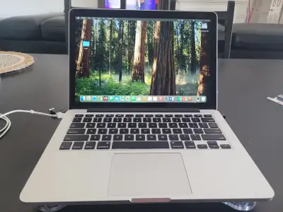 Apple MacBook pro  13 (early 2015) Retina i5 8GB RAM 256GB SSD, View more