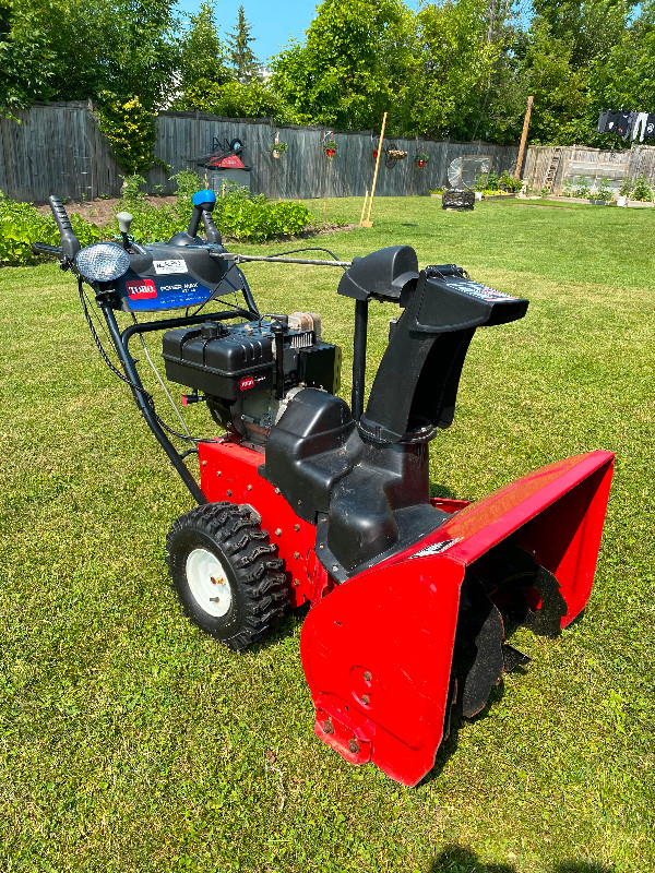 Toro Snow blower Power Max 826 LE Snowblowers Barrie Kijiji