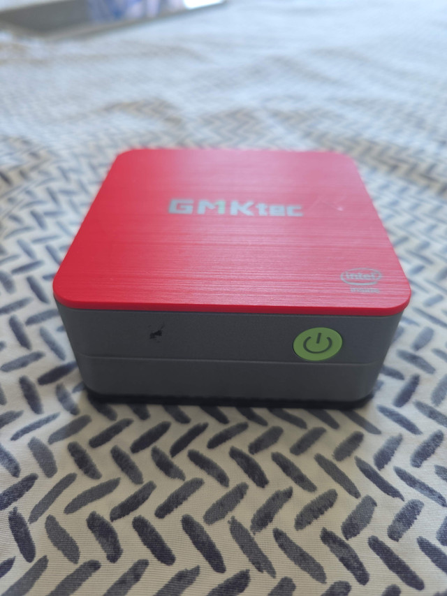 GMKtec mini pc.  Upgraded ssd. in Desktop Computers in Ottawa - Image 2