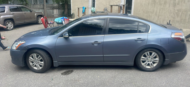 2010 Nissan Altima in Cars & Trucks in Oshawa / Durham Region - Image 4