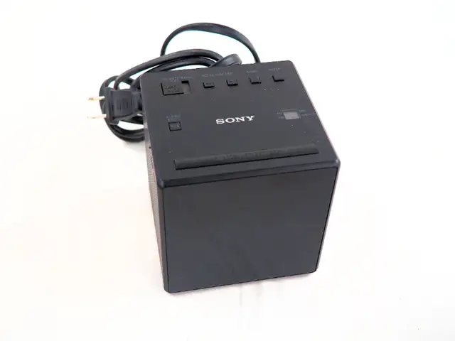 Sony FM/AM Clock Radio ICF-C1 in General Electronics in St. Albert - Image 5