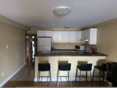 Looking for that perfect apt look no further located on King St in Bridgewater, Large apt with a dec...