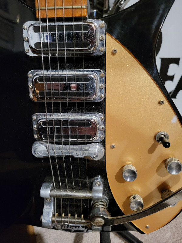 Rickenbacker Vintage 325V59 Guitar, Has Been Lennonized in Guitars in Mississauga / Peel Region - Image 3